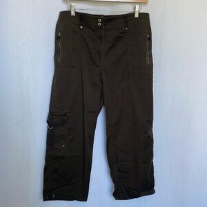 Chico's Women Cargo Pants Size L Olive Green Casual Pockets Cropped Lightweight